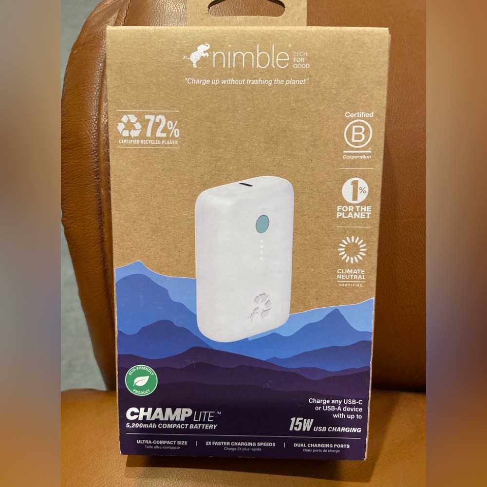 New! Champ Lite 15W White Portable Charger